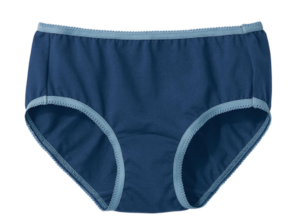 Girl's solid color stretch briefs